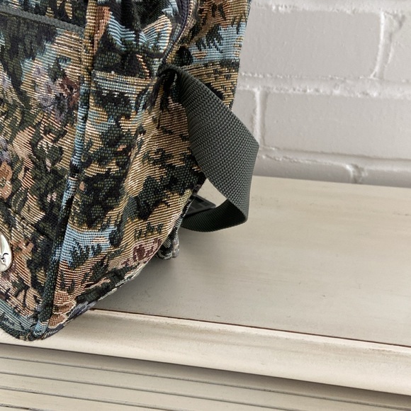 Classic Vintage Gloria Vanderbilt Tapestry Classic Old-Style Travel Shoulder Bag - Picture 9 of 13